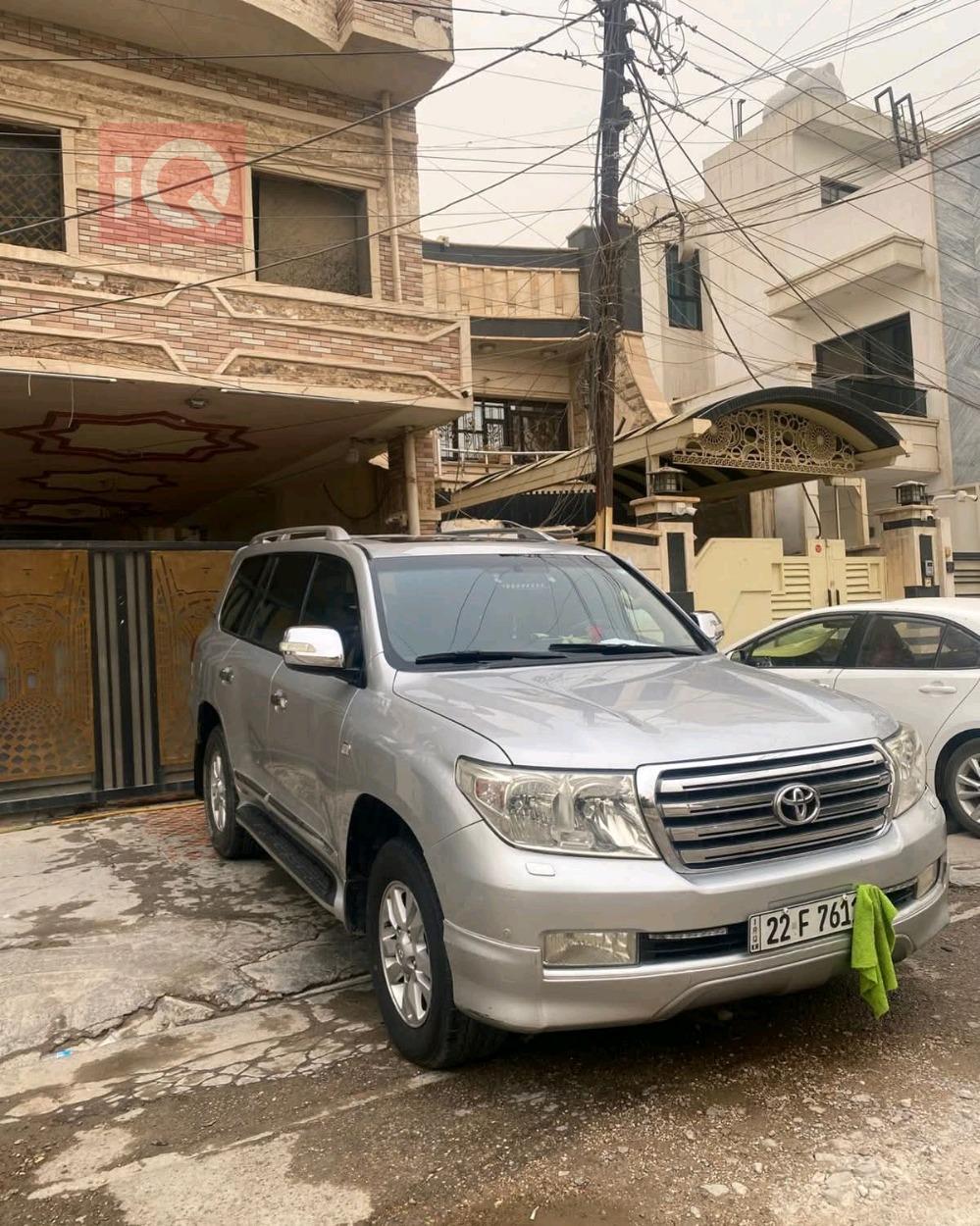 تويوتا لاندكروزر
